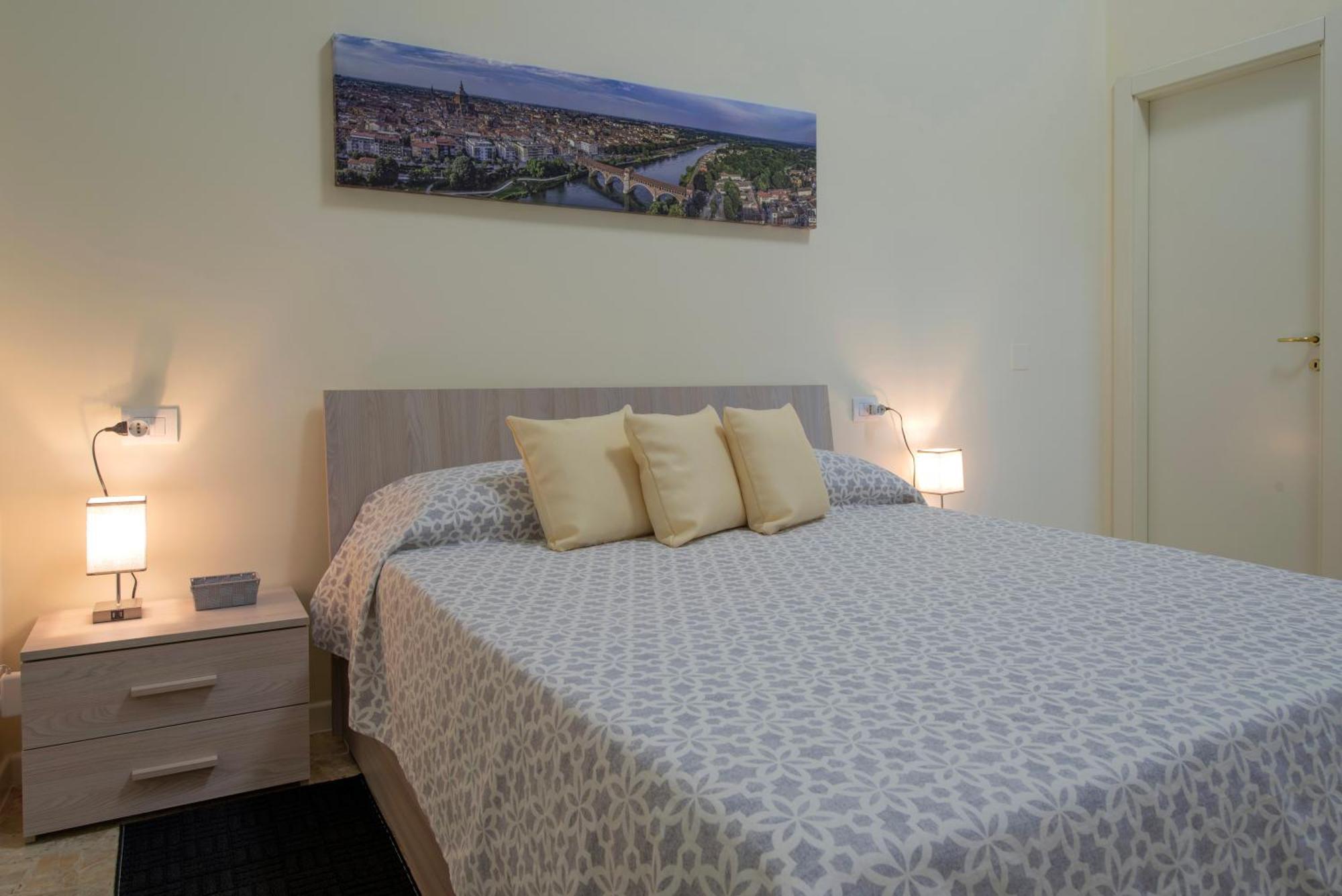 Loft32Pavia, Moderno Appartamento Di 60Mq In Zona Stazione Bagian luar foto